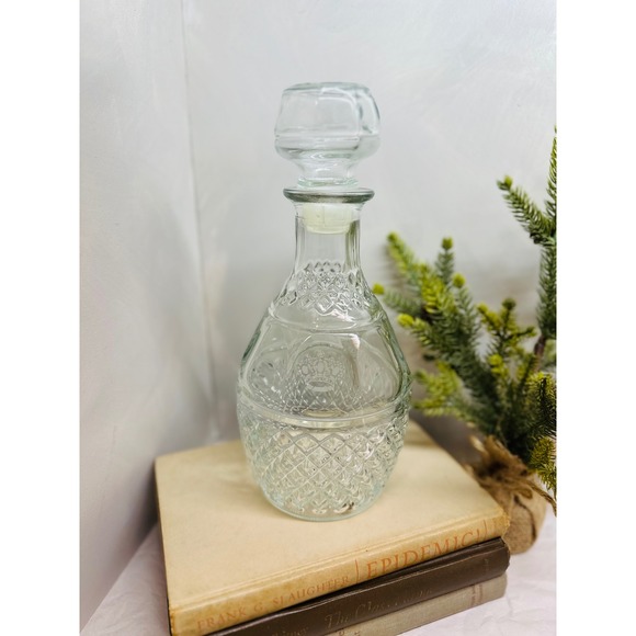 1970s Crown Royal Pressed Glass Decanter 10.5in - Picture 4 of 6